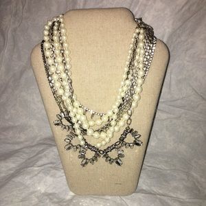 Stella & Dot starlet pearl necklace RETIRED